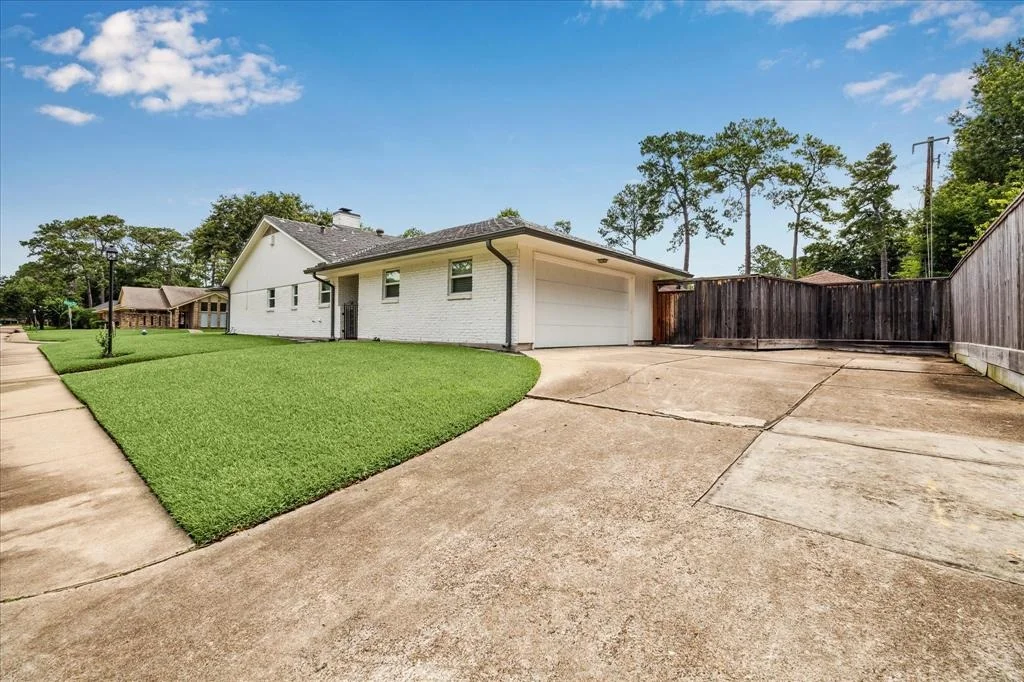Photo of 10047 Doliver Drive