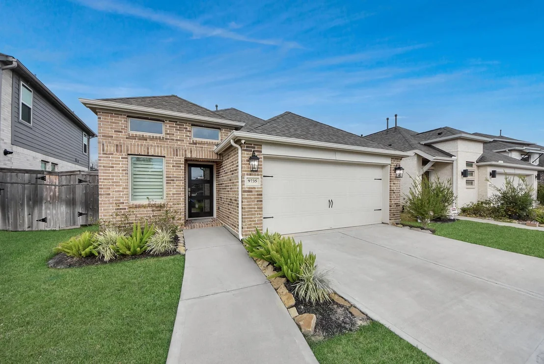 Photo of 9735 Satsuma Path