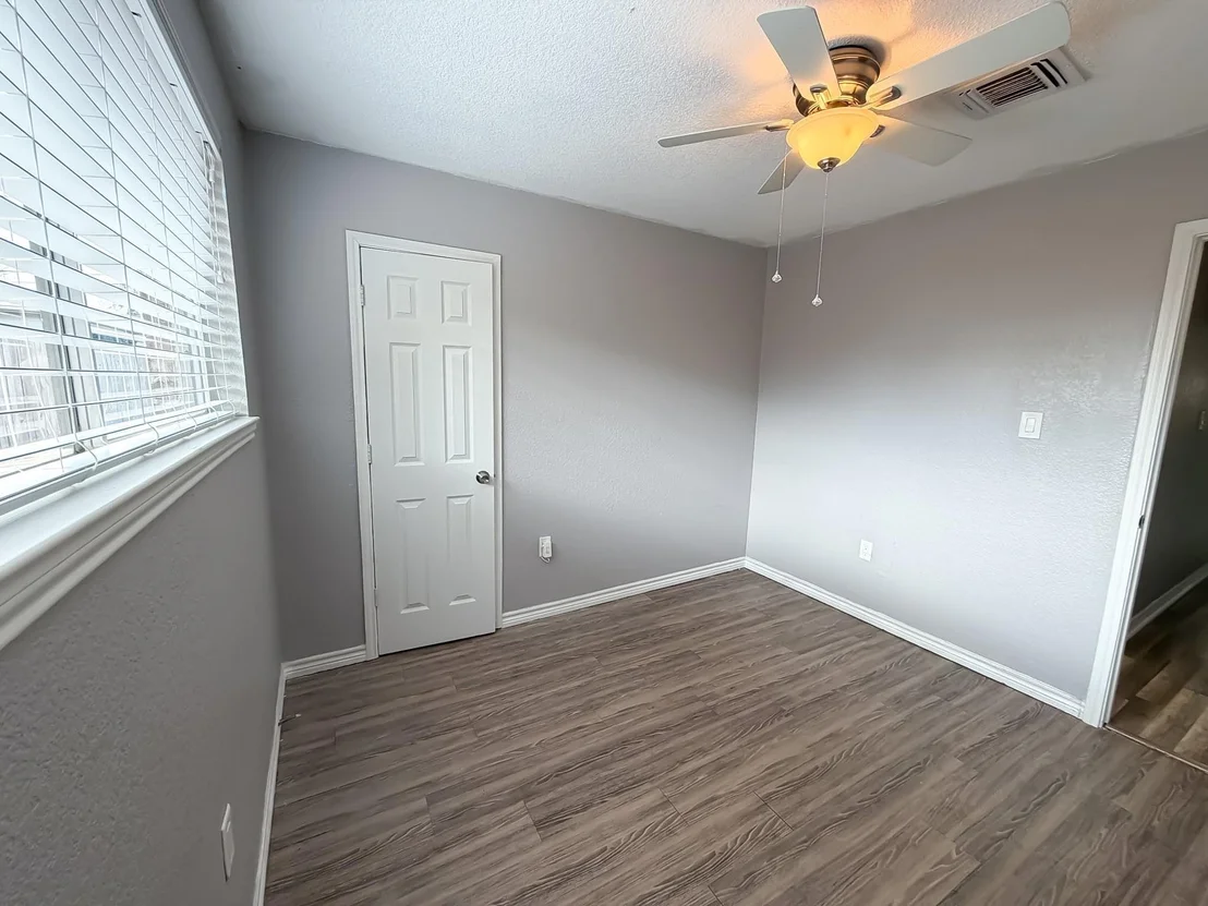 Photo of 10815 Sagecrest Lane