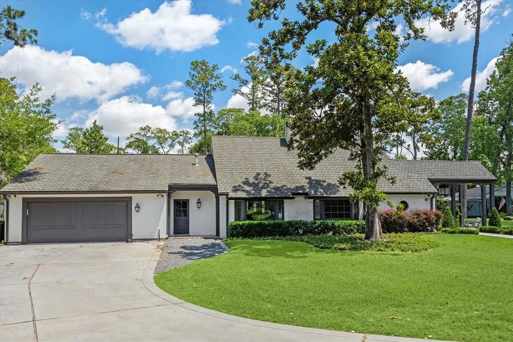 Photo of 225 Millbrook Street