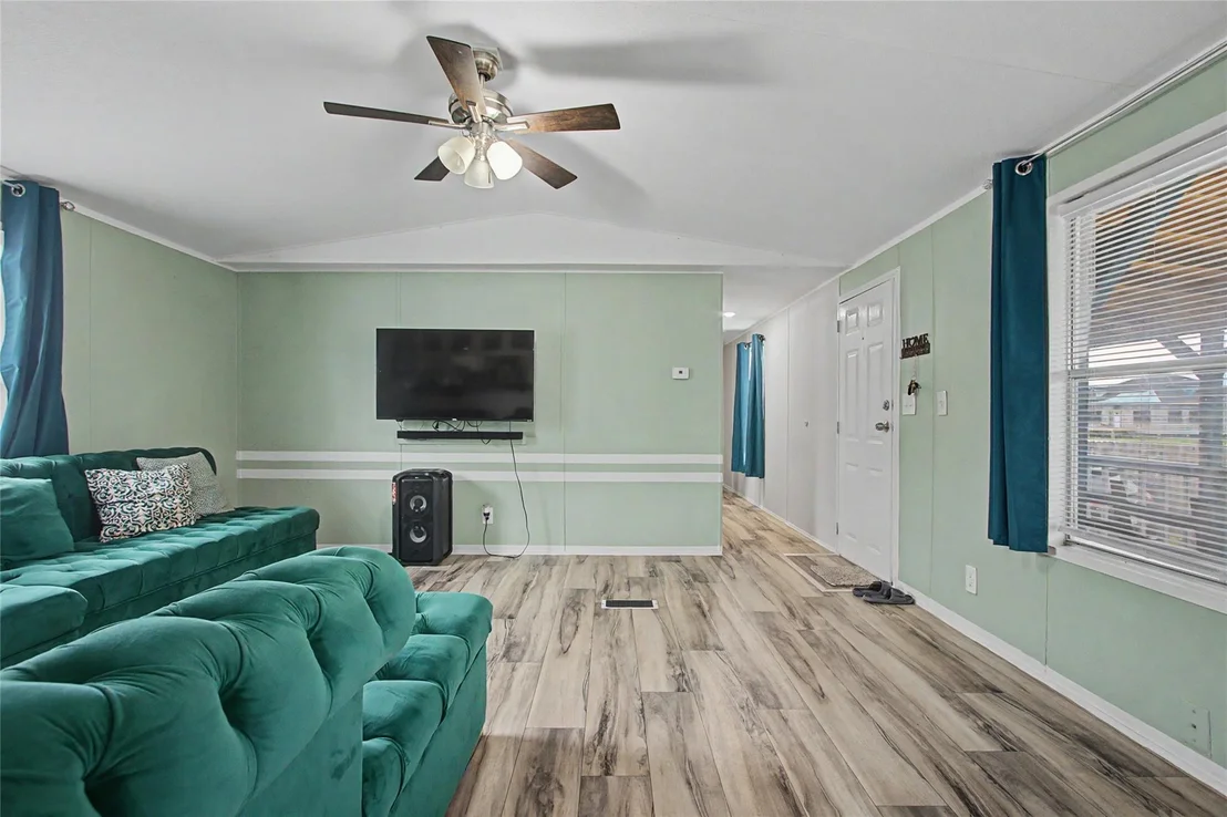 Photo of 5775 Road 3550