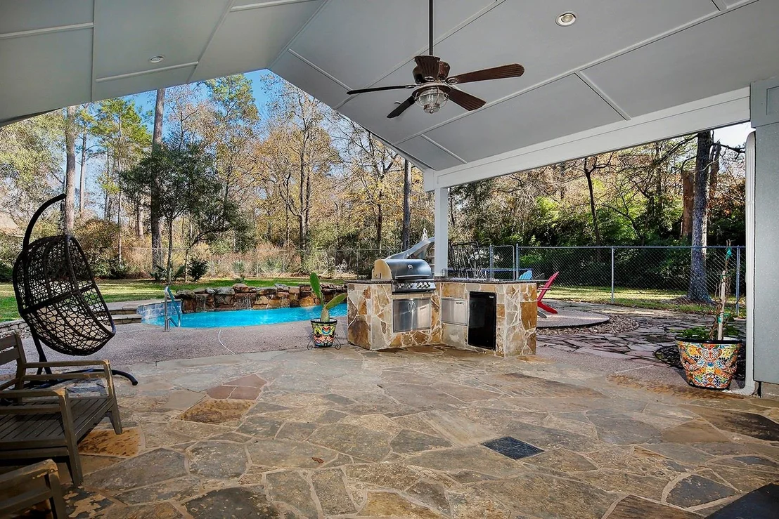 Photo of 44 Lake Forest Circle