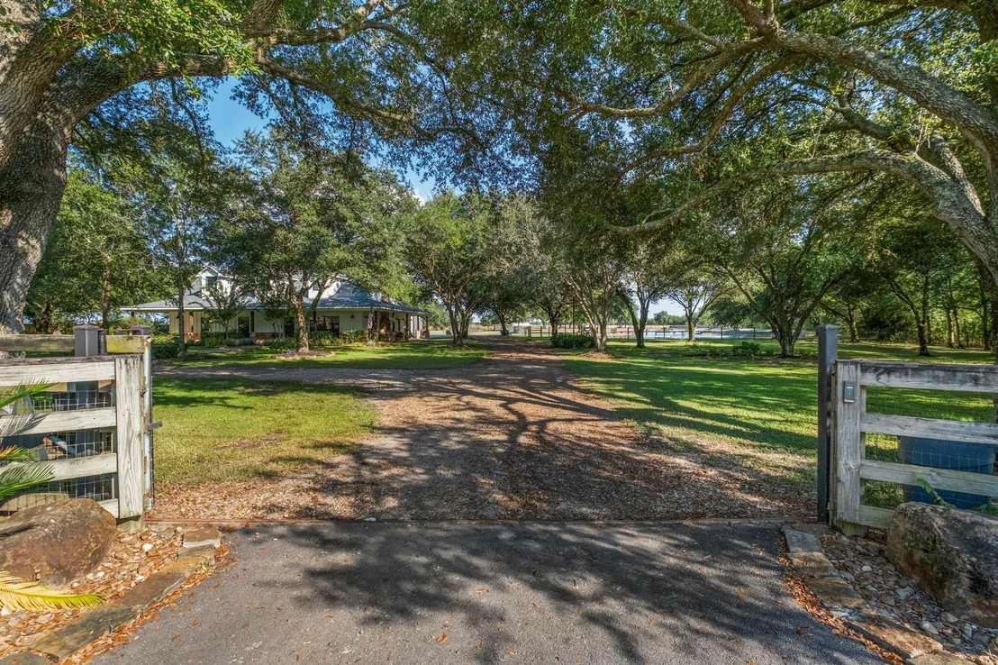 Photo of 13319 Colony Road