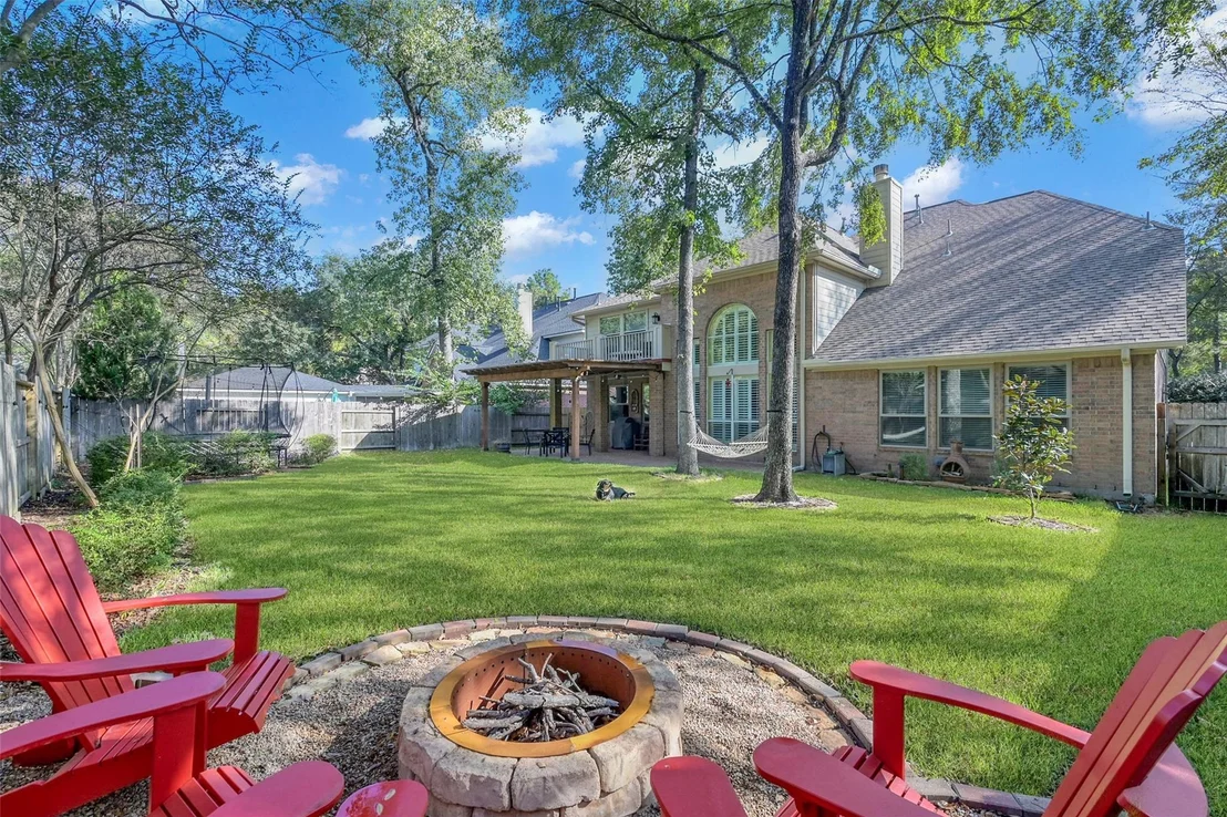 Photo of 143 S Goldenvine Circle