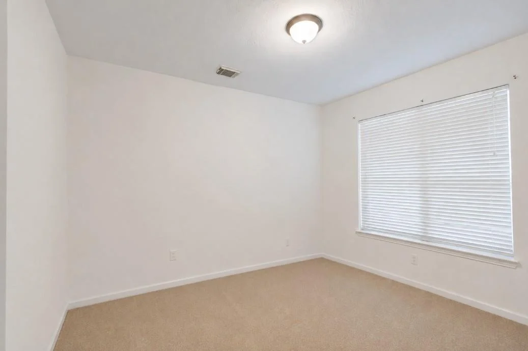Photo of 8915 High Ridge Lane