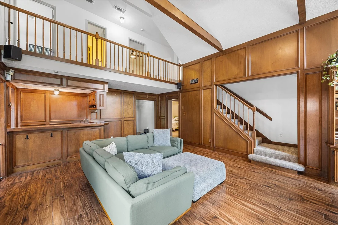Photo of 2103 River Falls Drive