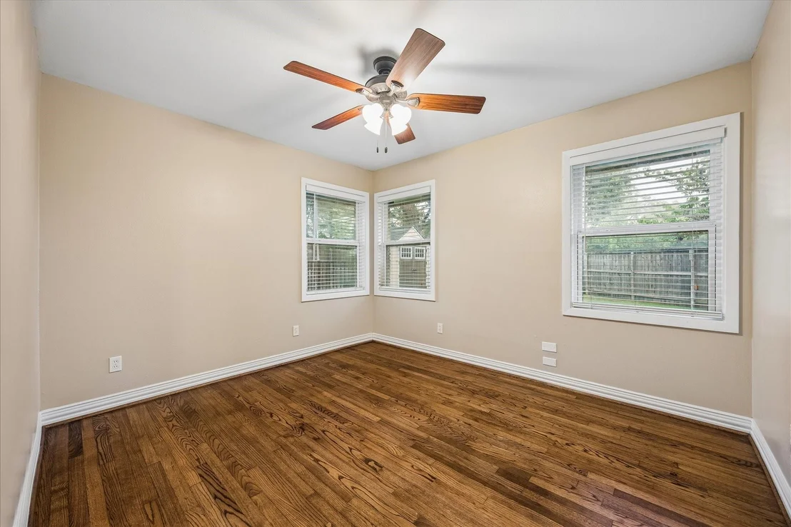 Photo of 4402 Libbey Lane