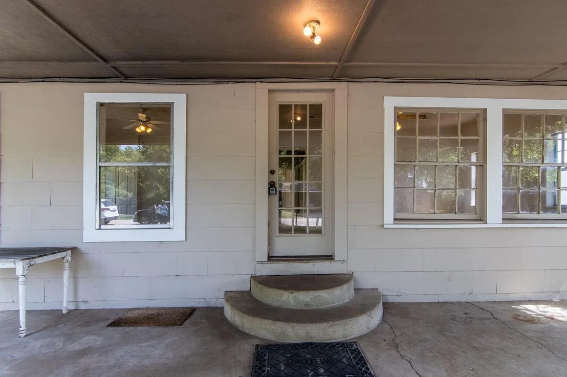 Photo of 1004 Barbara Street