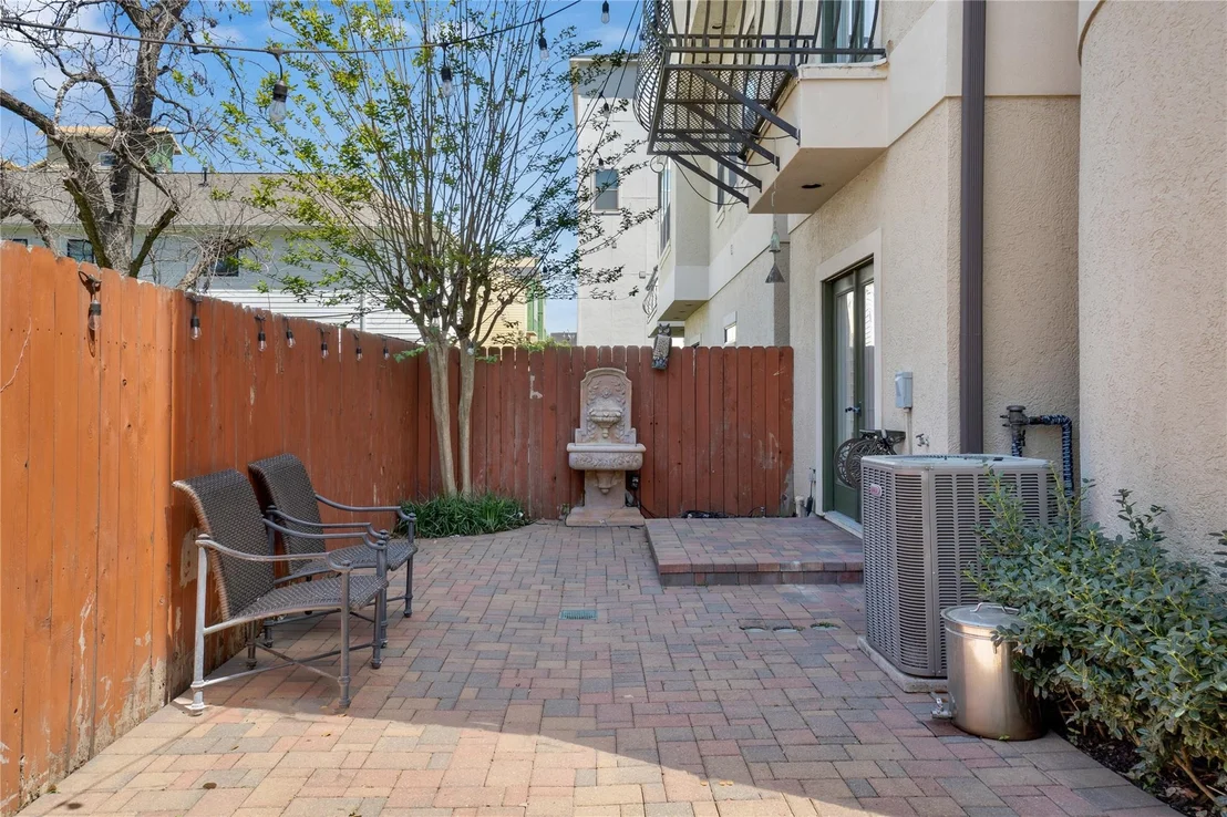 Photo of 1602 Fowler Street