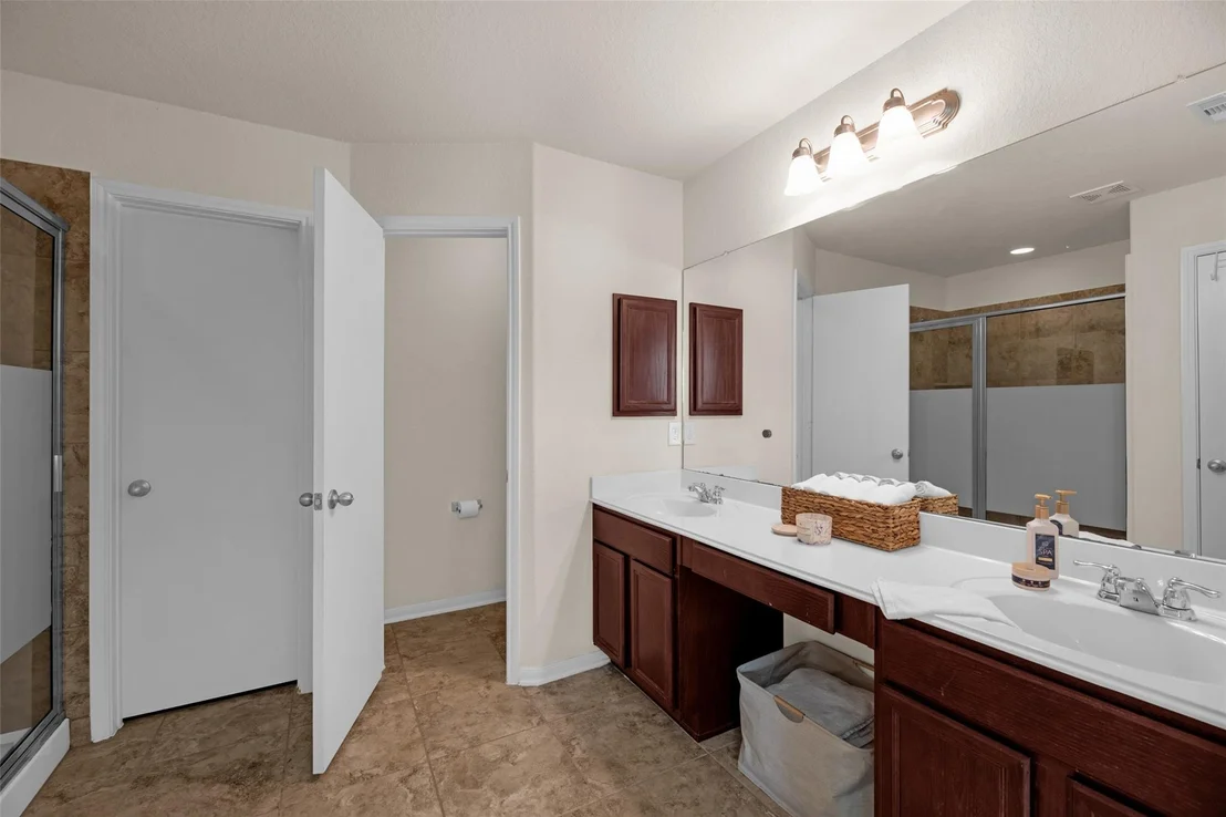 Photo of 2115 Red Cedar Trail