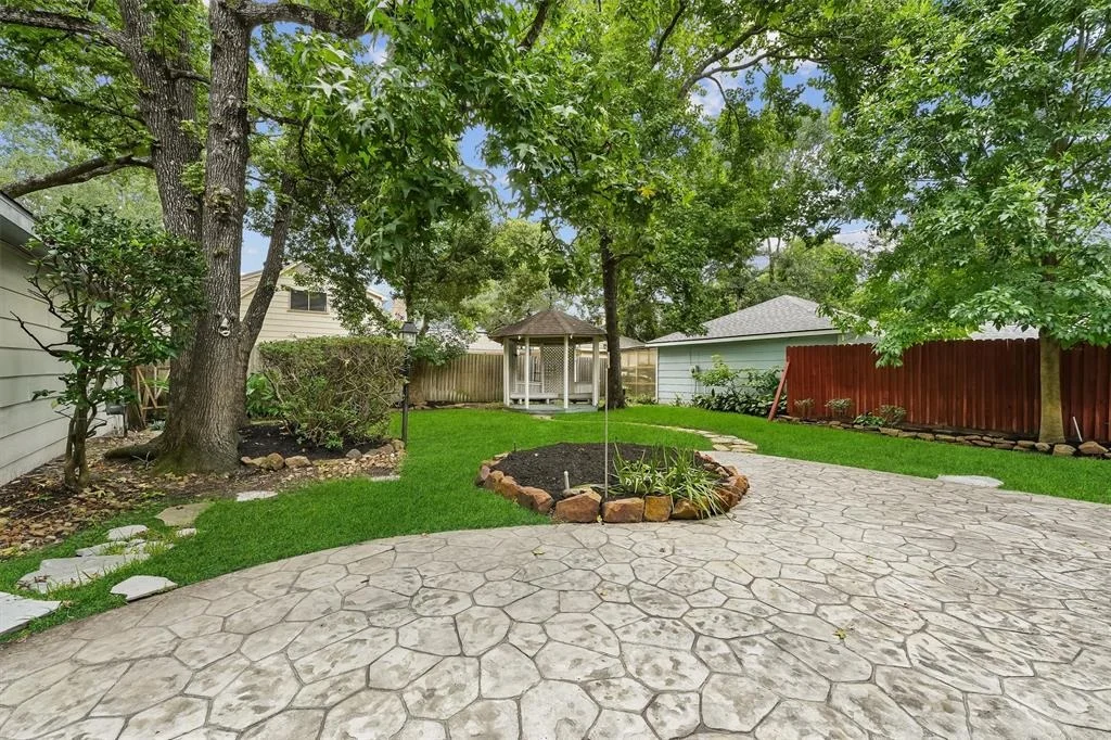 Photo of 8003 Hurst Forest Drive