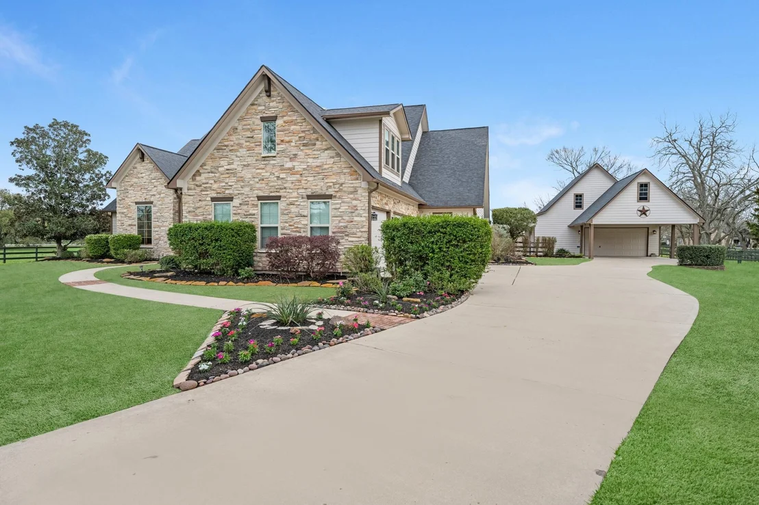 Photo of 31411 Blue Heron Lane