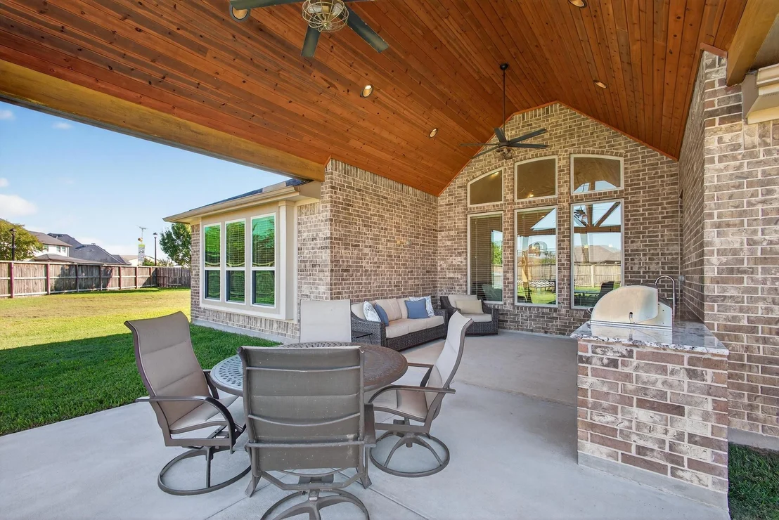 Photo of 2602 Walnut Crest Drive