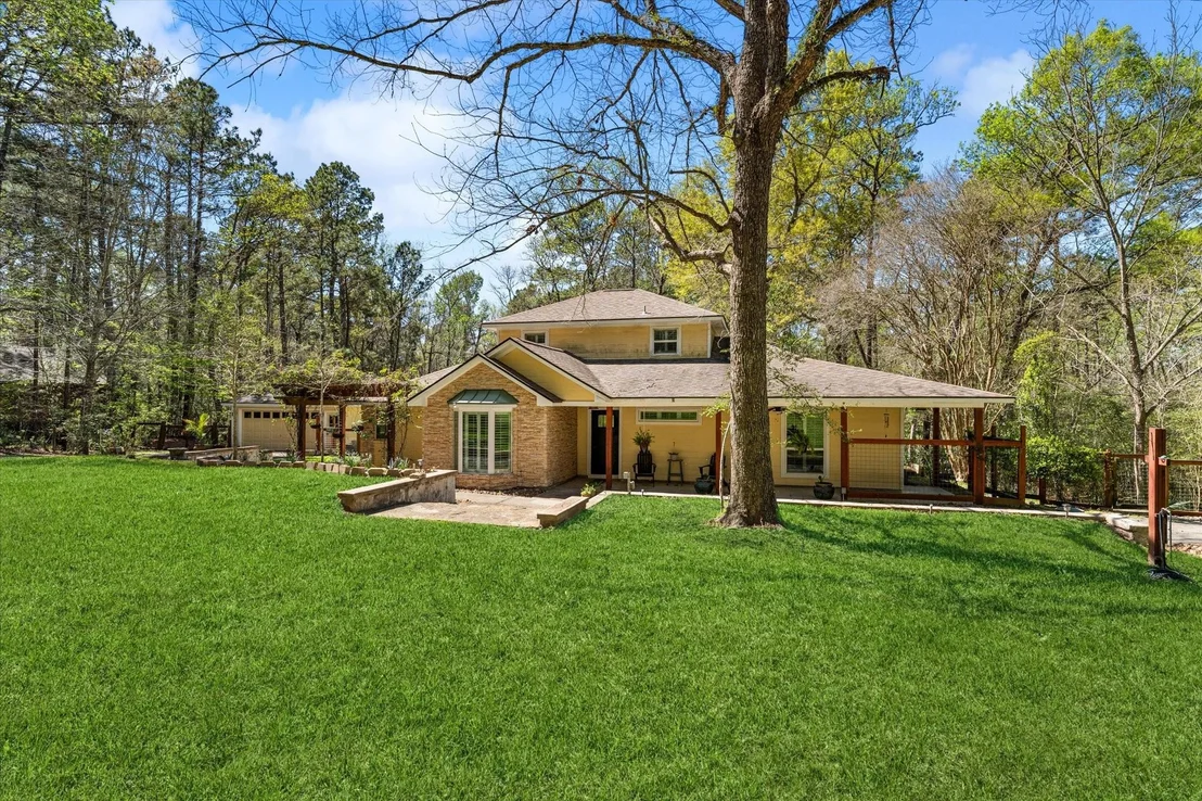 Photo of 57 Lake Forest Circle