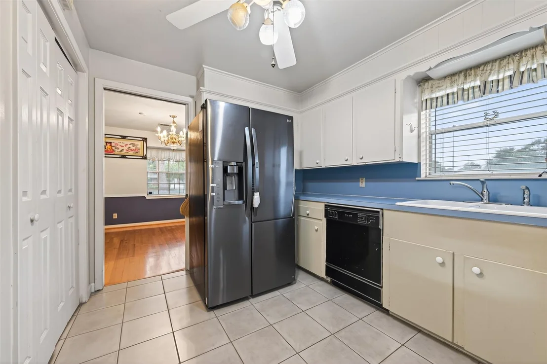 Photo of 8022 Stroud Dr