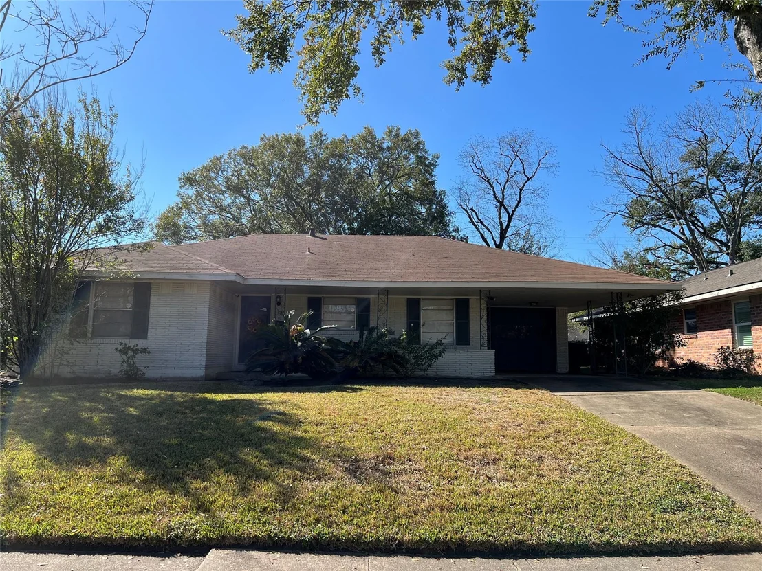 Photo of 5103 Creekbend Drive