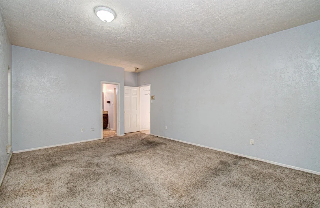 Photo of 8103 Oak Moss Drive