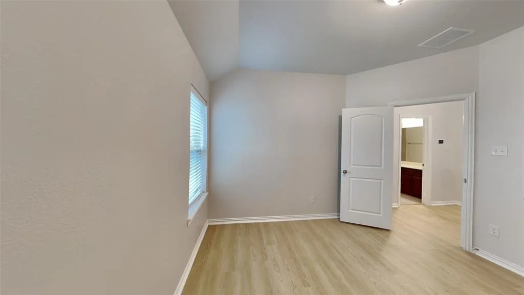 Photo of 562 Long Beach Bay