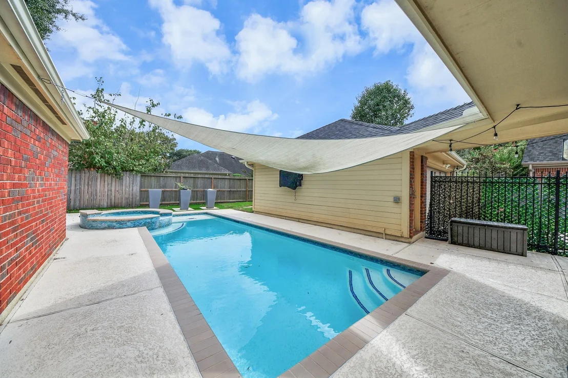 Photo of 622 Fernglade Drive