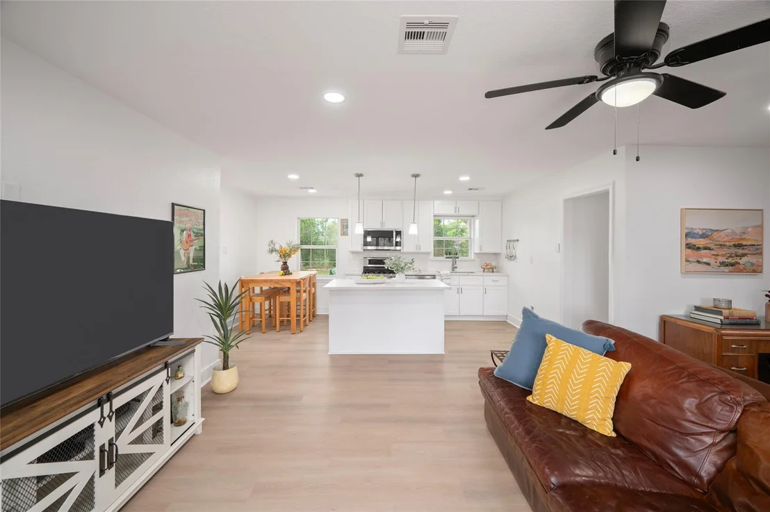 Photo of 2302 Hewitt Drive