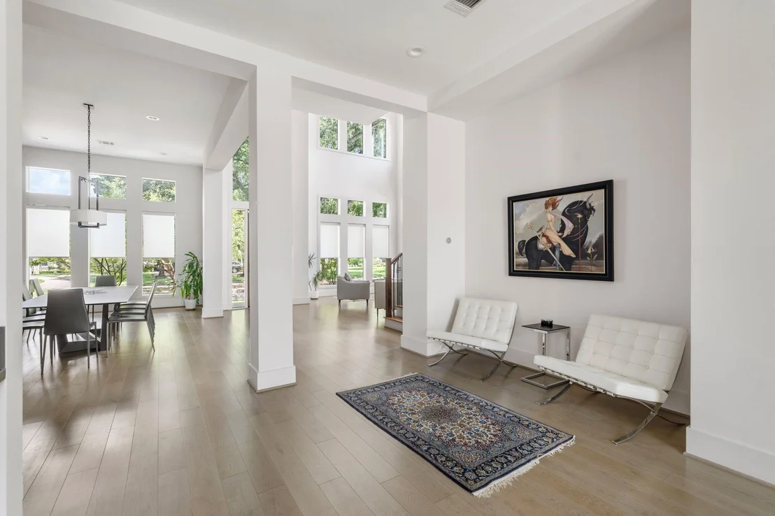 Photo of 5427 Maple Street