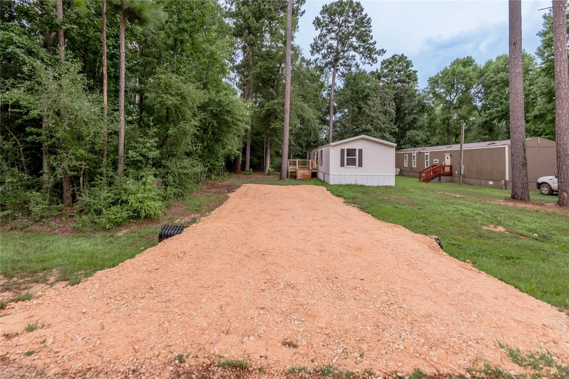 Photo of 352 Cherokee Lane