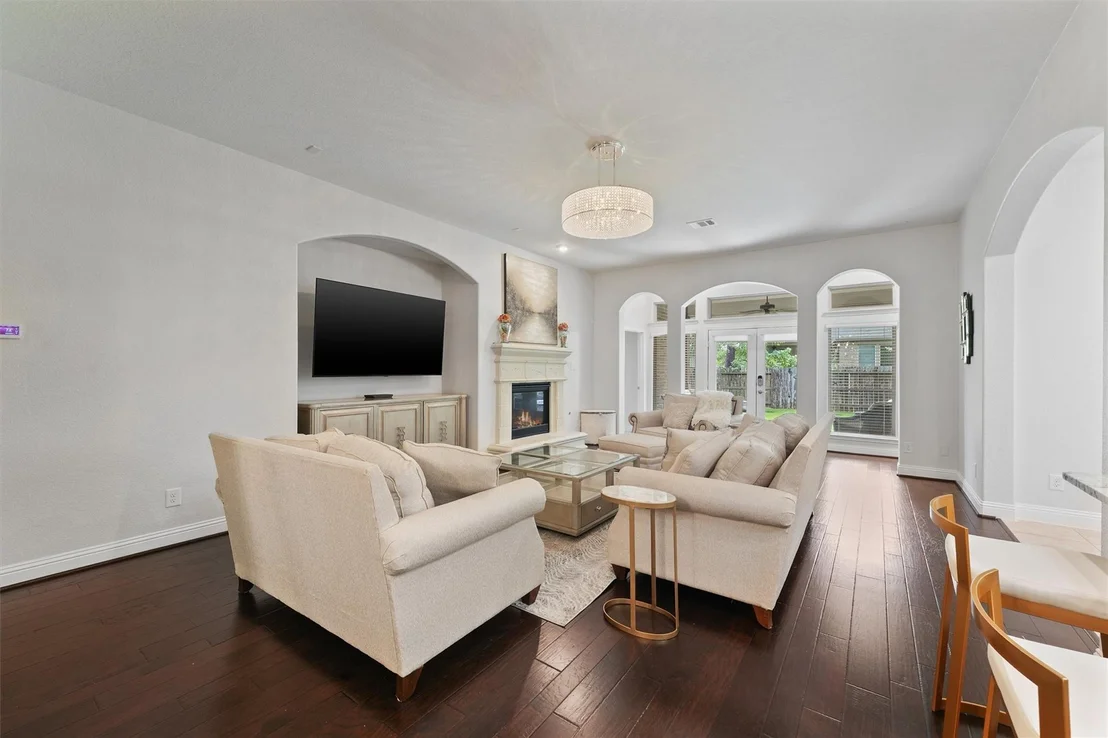 Photo of 6 Inland Prairie Drive