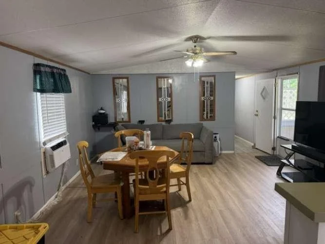 Photo of 1166 County Road 3663