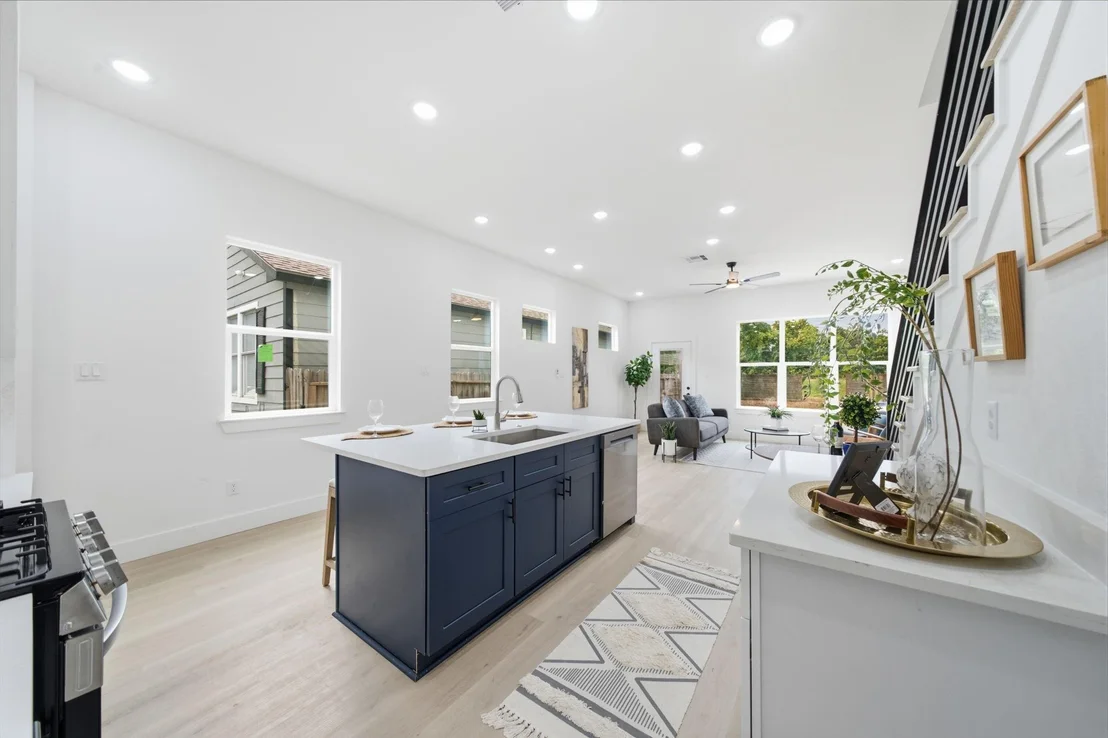 Photo of 2309 Creston Drive