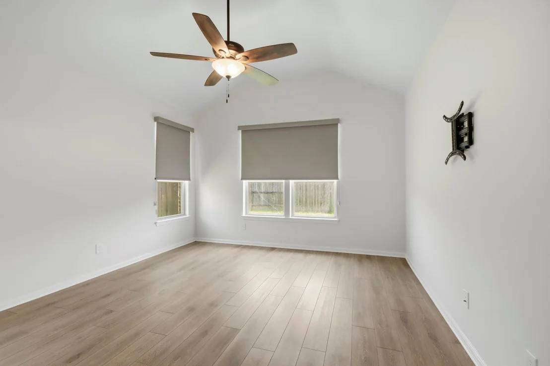 Photo of 20512 Pembridge Green Drive