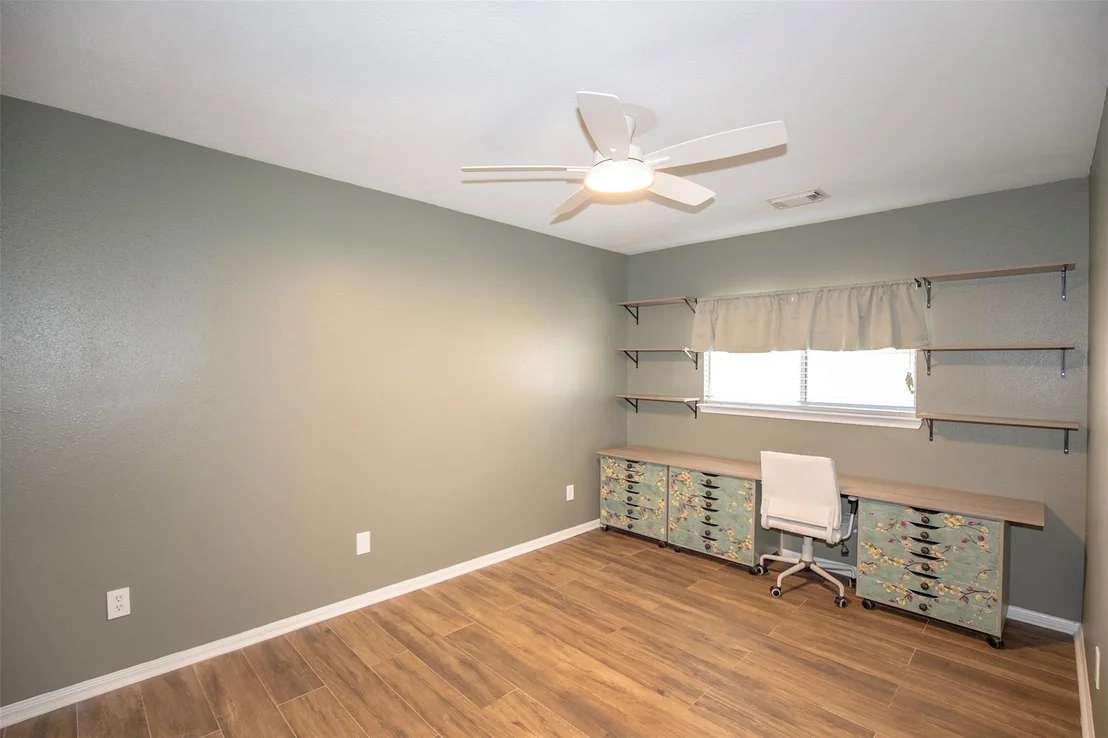 Photo of 8410 Kirksage Drive