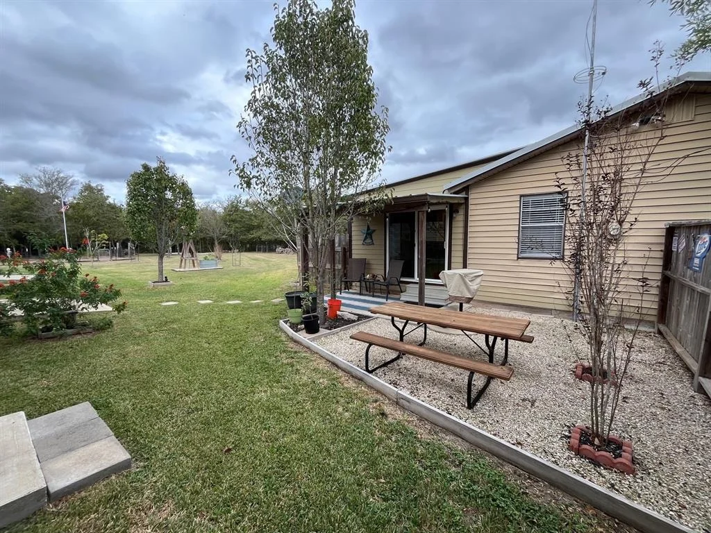 Photo of 302 Oak Hill Drive