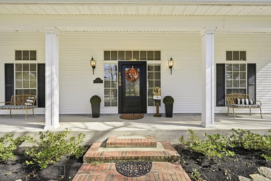 Photo of 1250 Heritage Lane