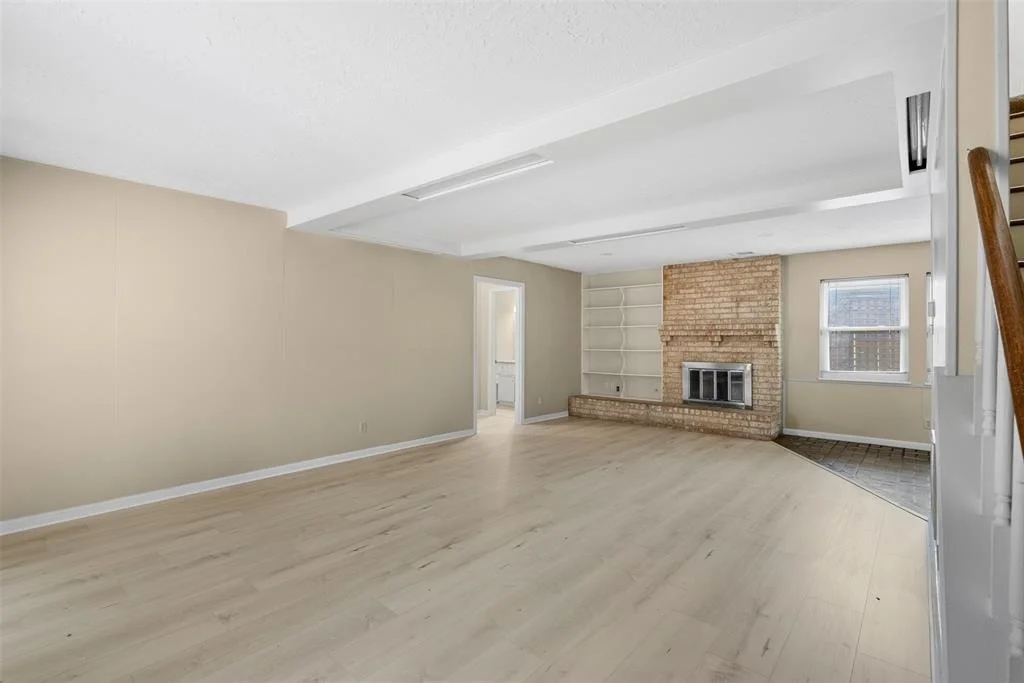 Photo of 3315 Crestdale Drive