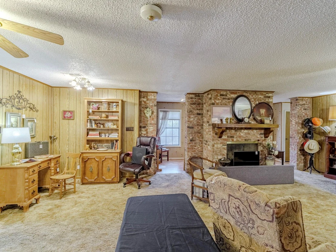Photo of 1804 Lakeview Drive
