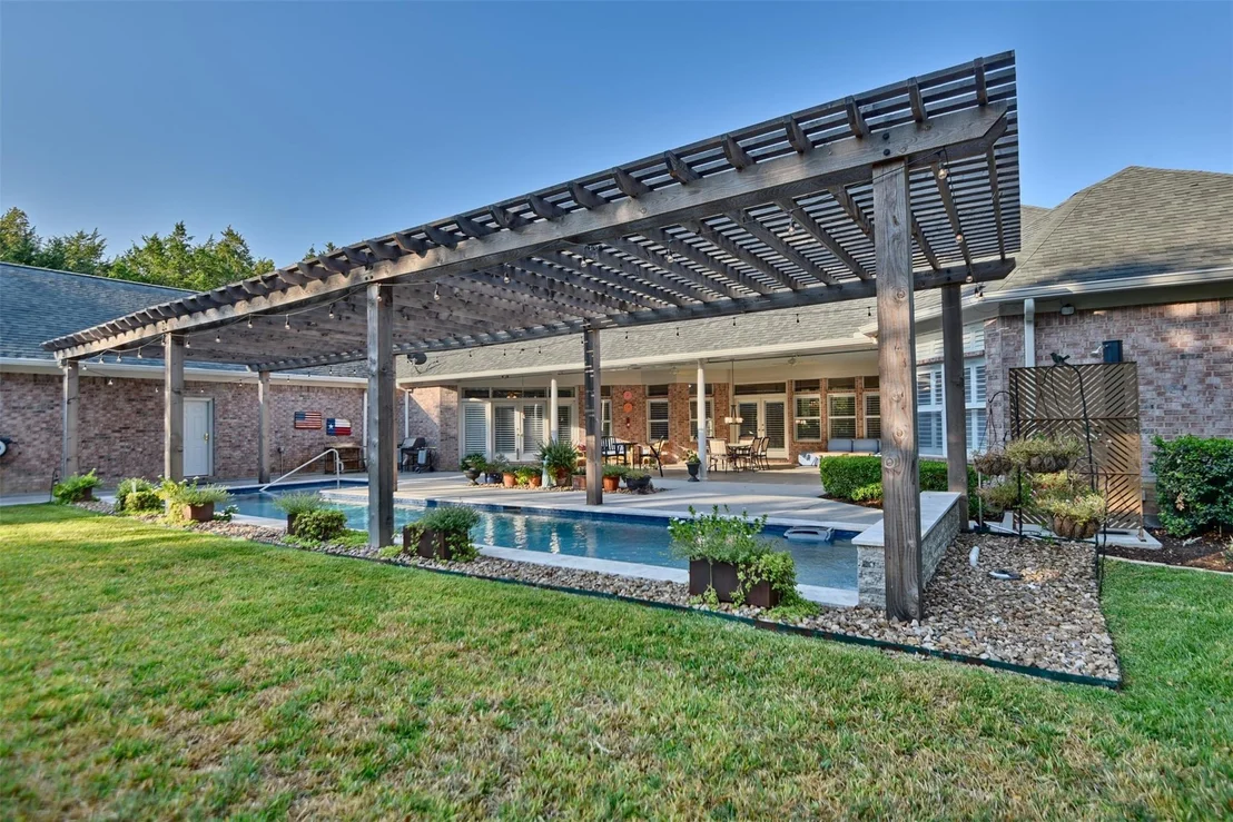 Photo of 851 Elm Drive
