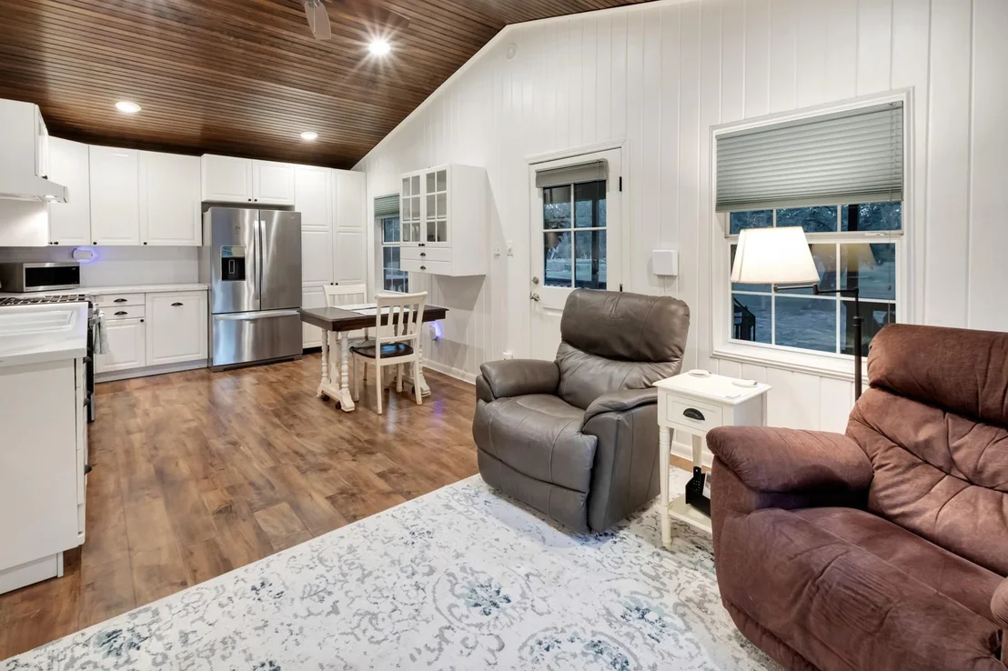 Photo of 413 Private Road 1051