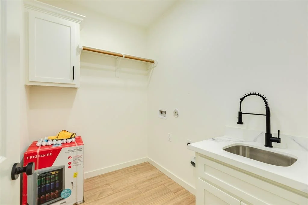 Photo of 301 Highland Park Avenue