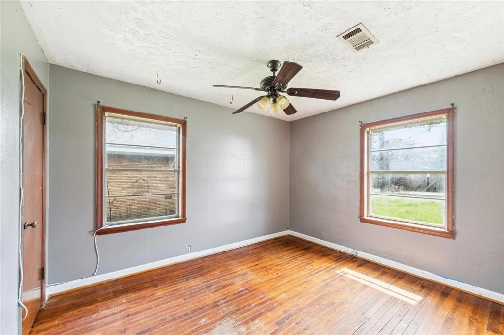 Photo of 947 Stonecrest Drive
