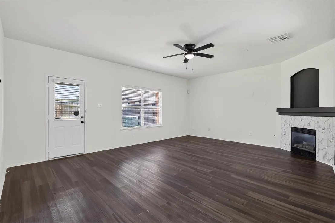 Photo of 206 Unique Court
