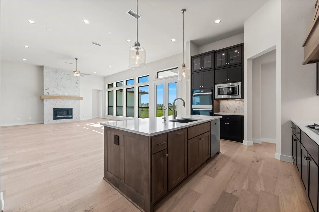 Photo of 2013 Whispering Oaks Lane