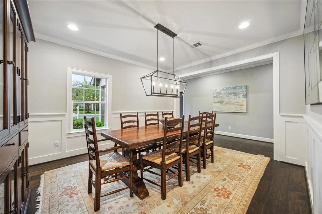 Photo of 1605 Cranway Drive