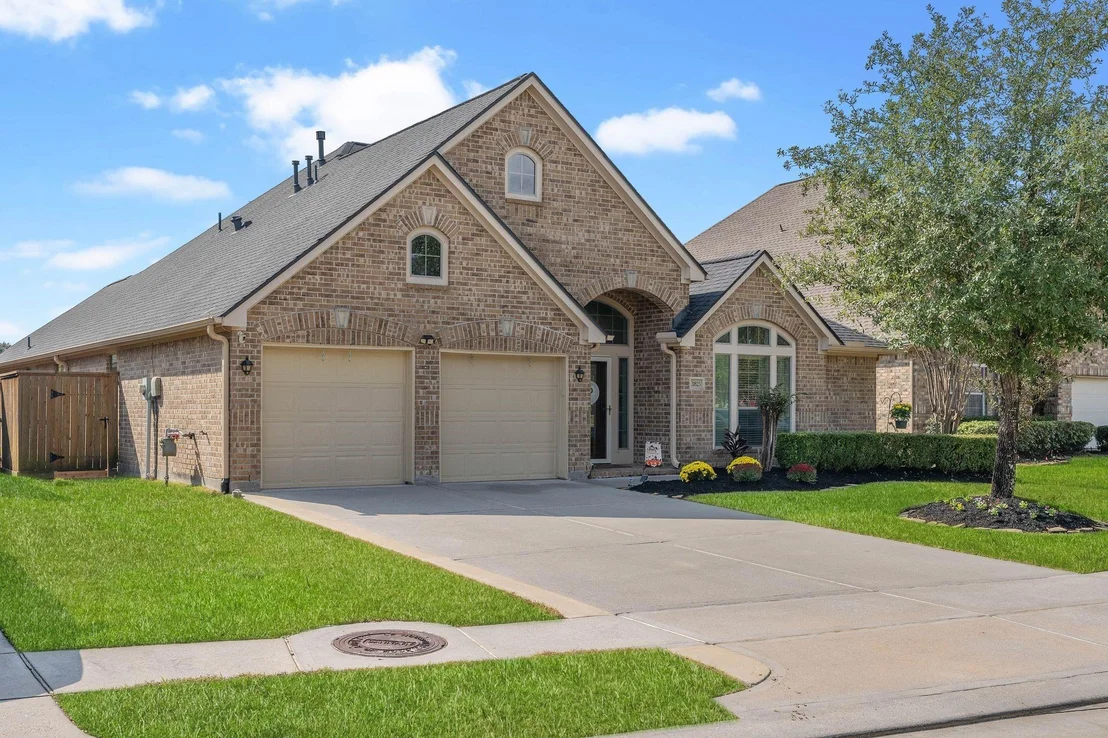 Photo of 31823 Forest Oak Lane