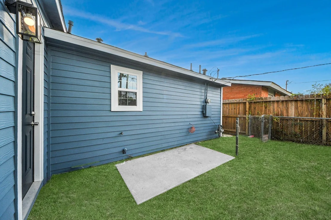 Photo of 6511 Mohawk Street