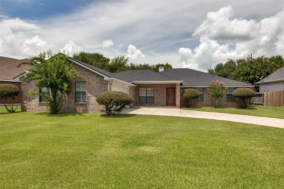 Photo of 5106 Greenwater Drive