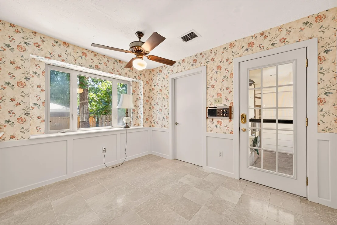 Photo of 614 Orangewood Drive