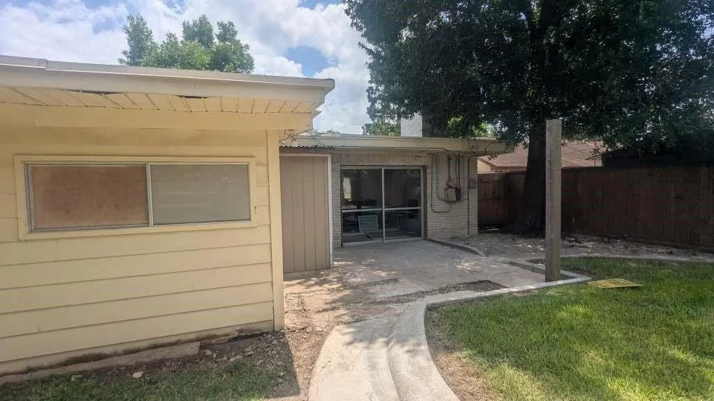 Photo of 6815 Moss Oaks Drive