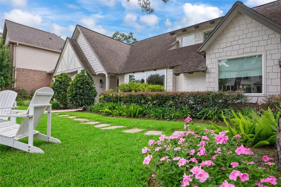 Photo of 14511 Oak Bend Drive