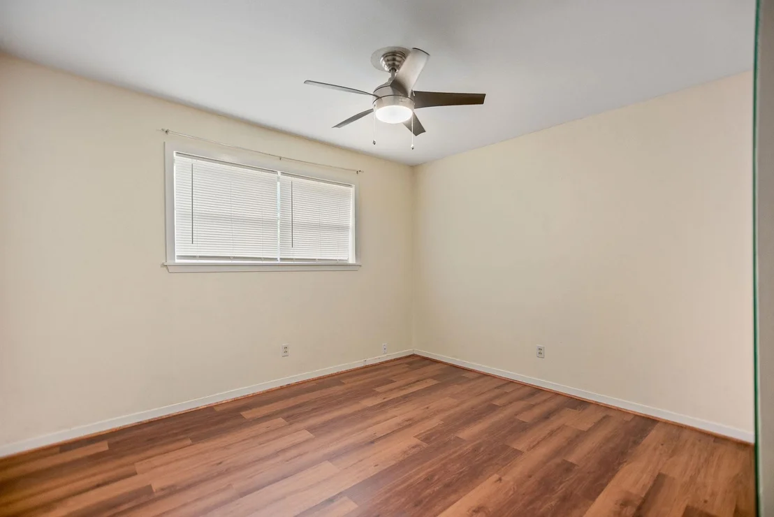 Photo of 1106 Brookhollow Drive