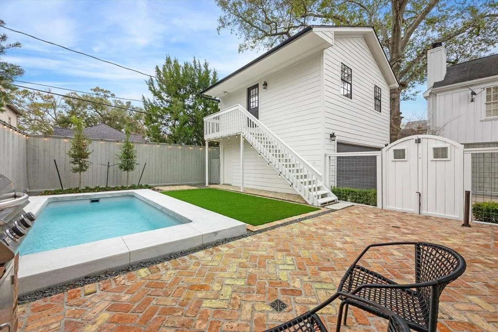 Photo of 2510 Addison Road